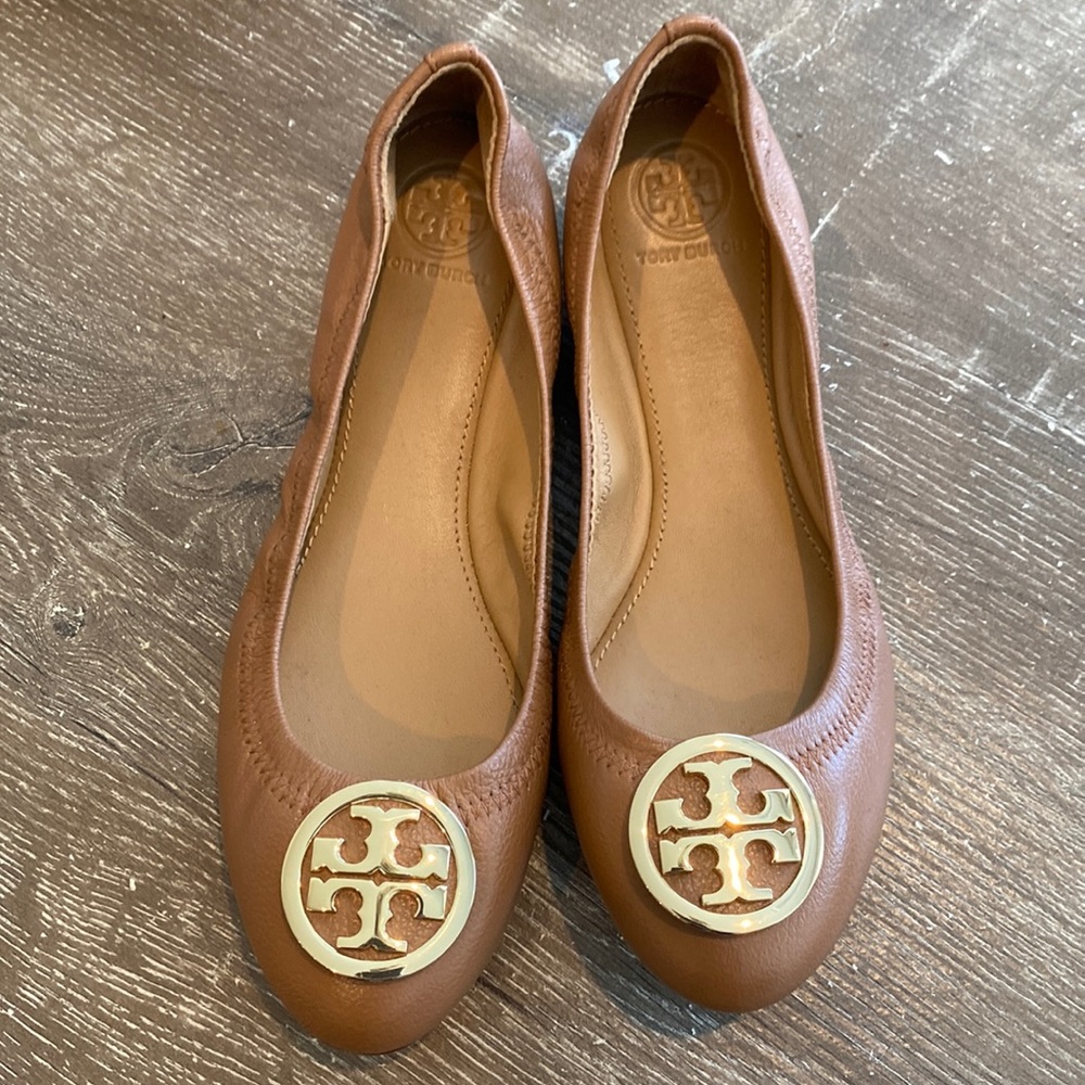 Tory Burch flats - Tan Size 6 - barely worn